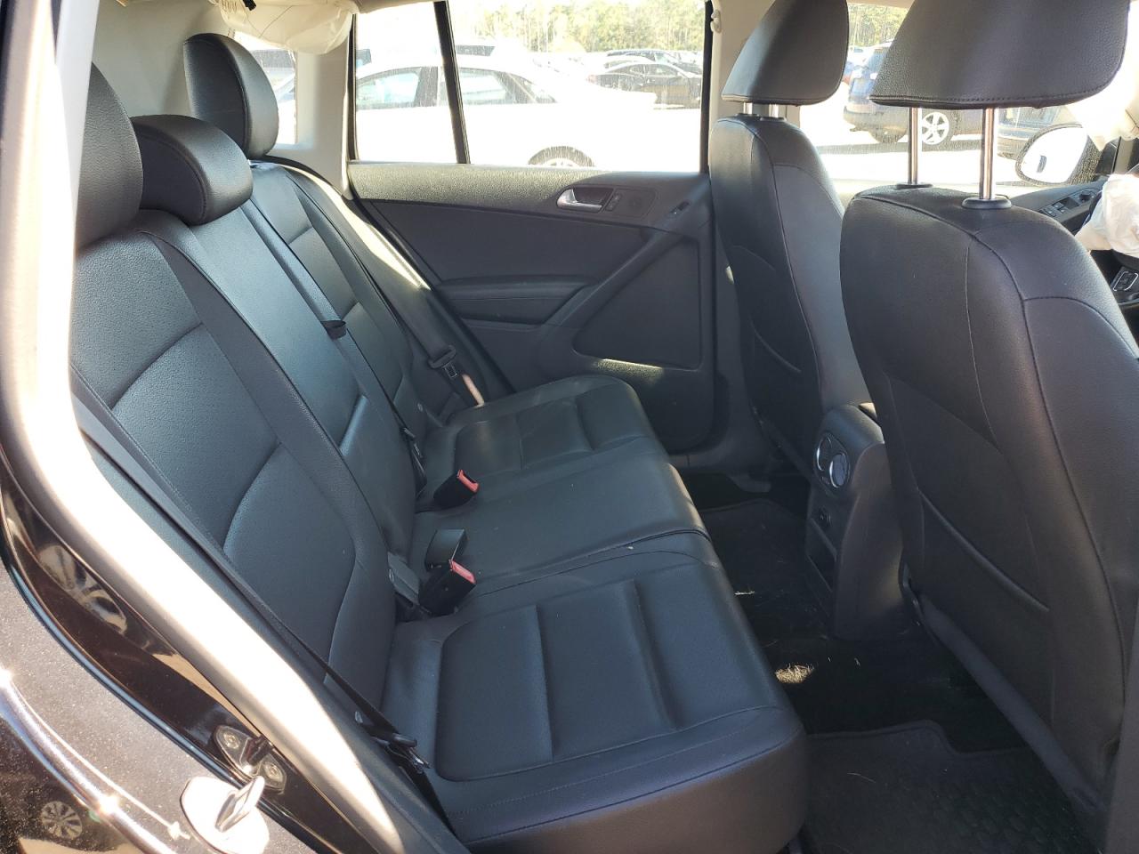 2016 Volkswagen Tiguan VIN WVGAV7AX3GW006162 Copart auction photo, front end damage thumbnail 11
