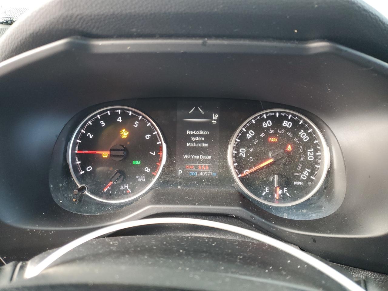 2021 Toyota RAV 4 VIN 2T3P1RFVXMW220458 Copart auction photo, front end / minor dent/scratches damage thumbnail 9