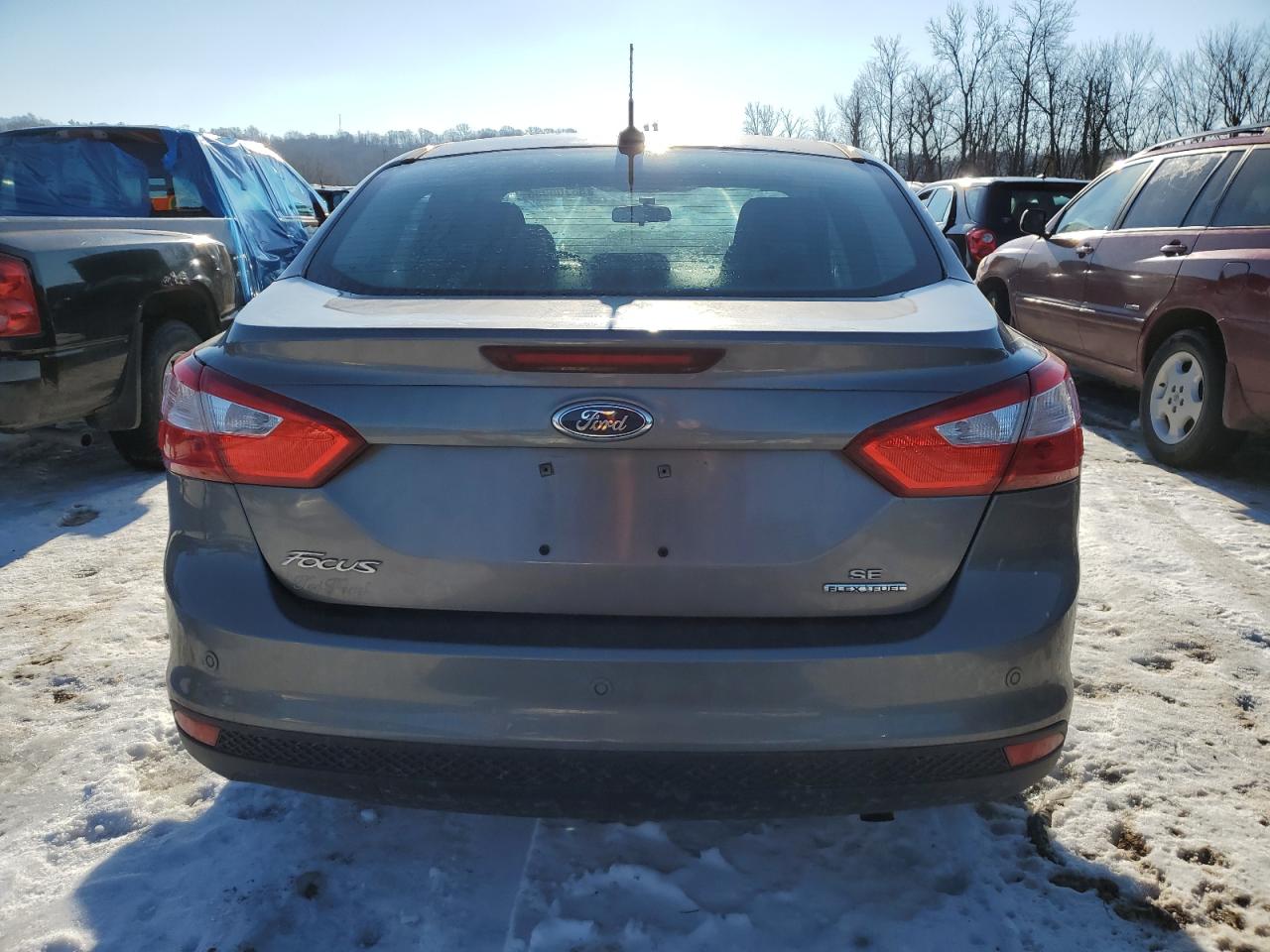 2014 Ford Focus VIN 1FADP3F22EL173800 Copart auction photo, front end damage thumbnail 6