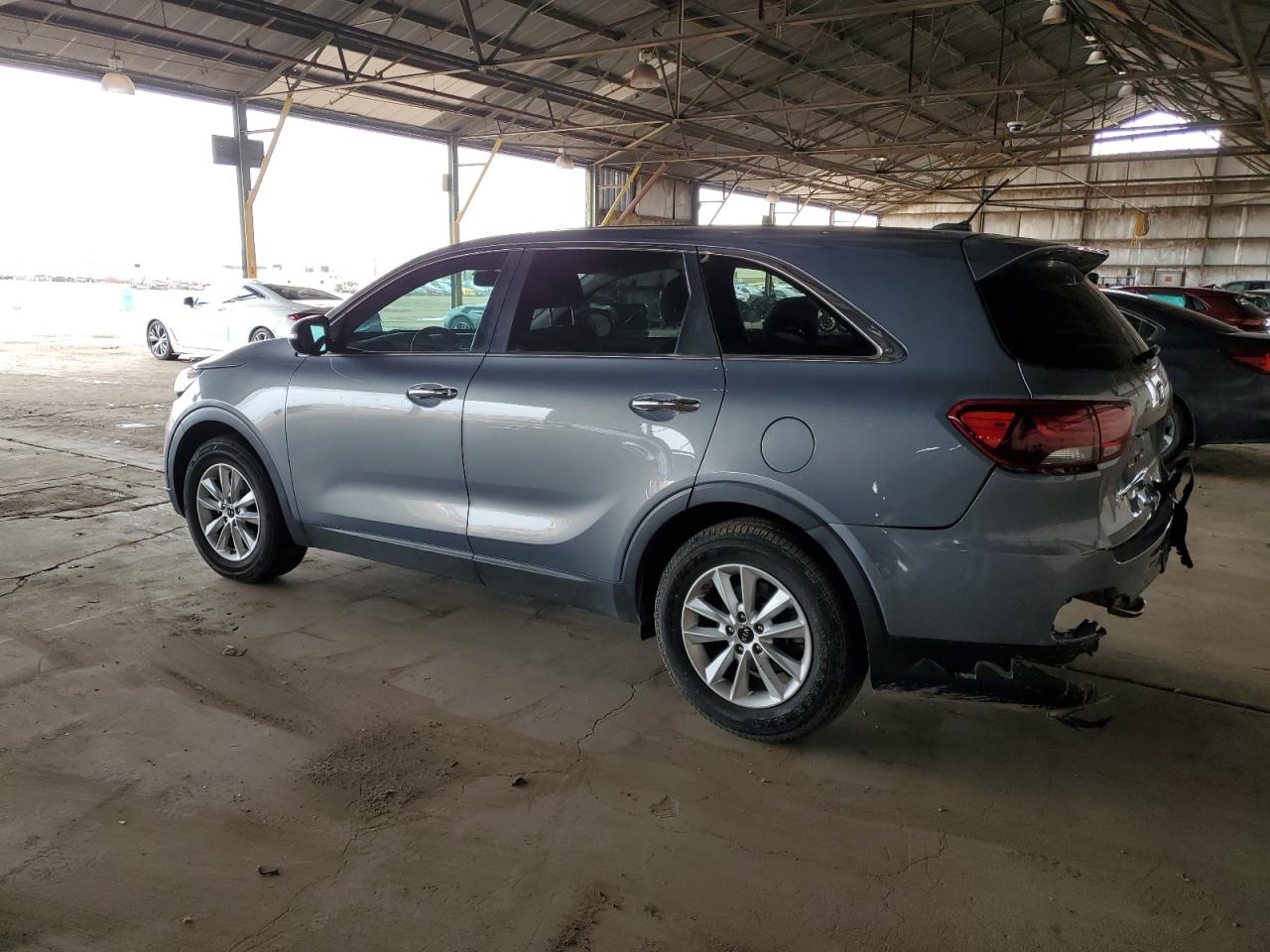 2019 KIA Sorento VIN 5XYPG4A37KG603342 Copart auction photo, rear end / minor dent/scratches damage thumbnail 2