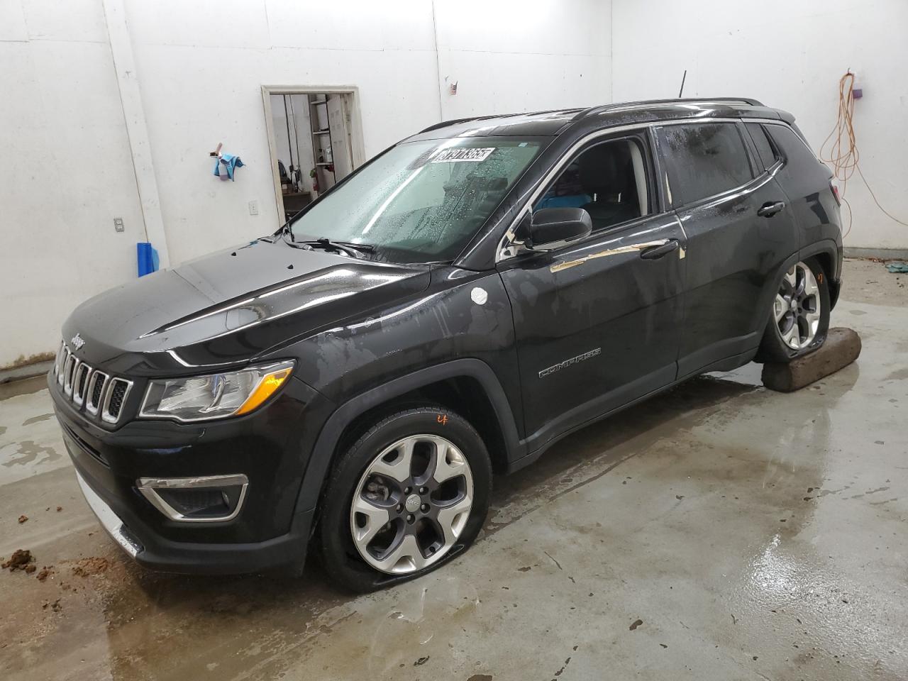 2020 Jeep Compass VIN 3C4NJCCB3LT152749