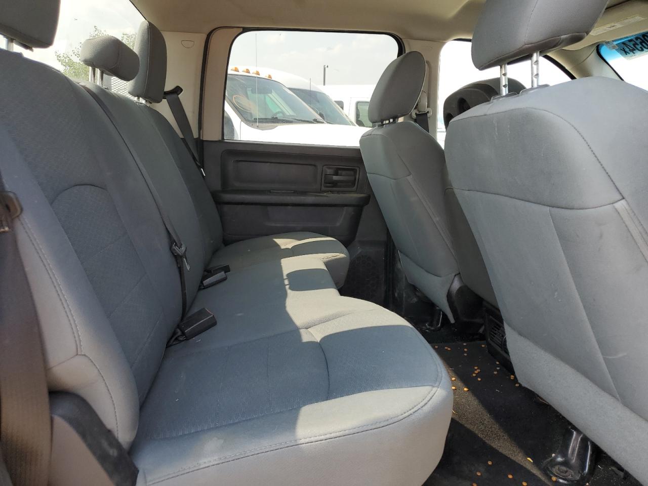 2014 RAM 3500 VIN 3C63RRGLXEG201681 Copart auction photo, all over / hail damage thumbnail 11