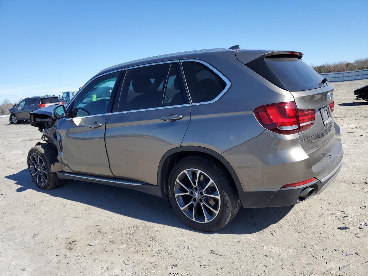 2017 BMW X5 VIN 5UXKR0C32H0X77519 Copart auction photo, front end / side damage thumbnail 2