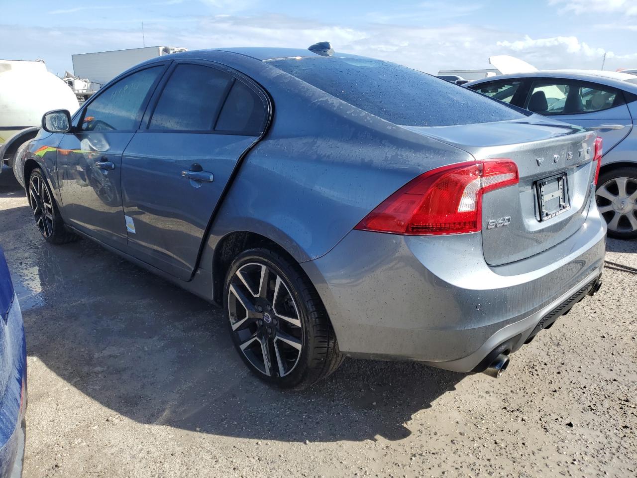 2017 Volvo S60 VIN YV126MFL5H2425319 Copart auction photo, water/flood damage thumbnail 2