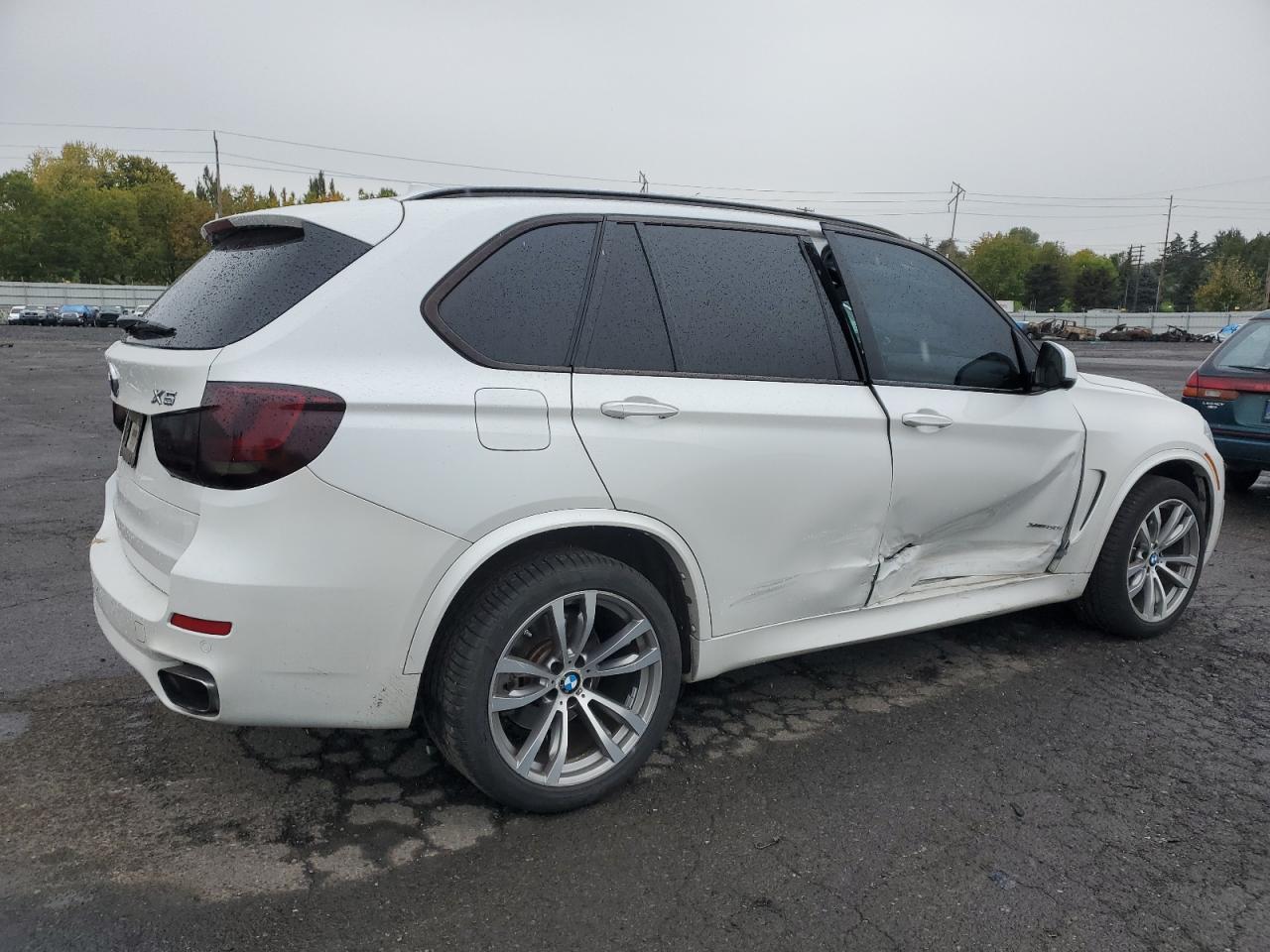 2014 BMW X5 VIN 5UXKR6C56E0J72516 Copart auction photo, side damage thumbnail 3