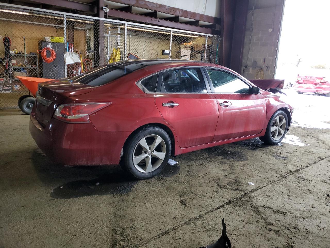 2013 Nissan Altima VIN 1N4AL3AP3DC131197 Copart auction photo, front end / minor dent/scratches damage thumbnail 3
