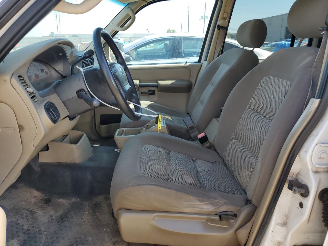 2004 Ford Explorer VIN 1FMZU67K24UB26828 Copart auction photo, front end damage thumbnail 7