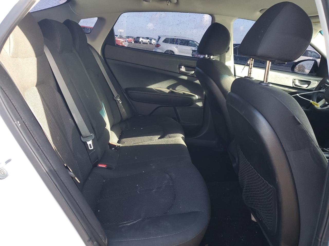 2019 KIA Optima VIN 5XXGT4L39KG310409 Copart auction photo, vandalism / front end damage thumbnail 10