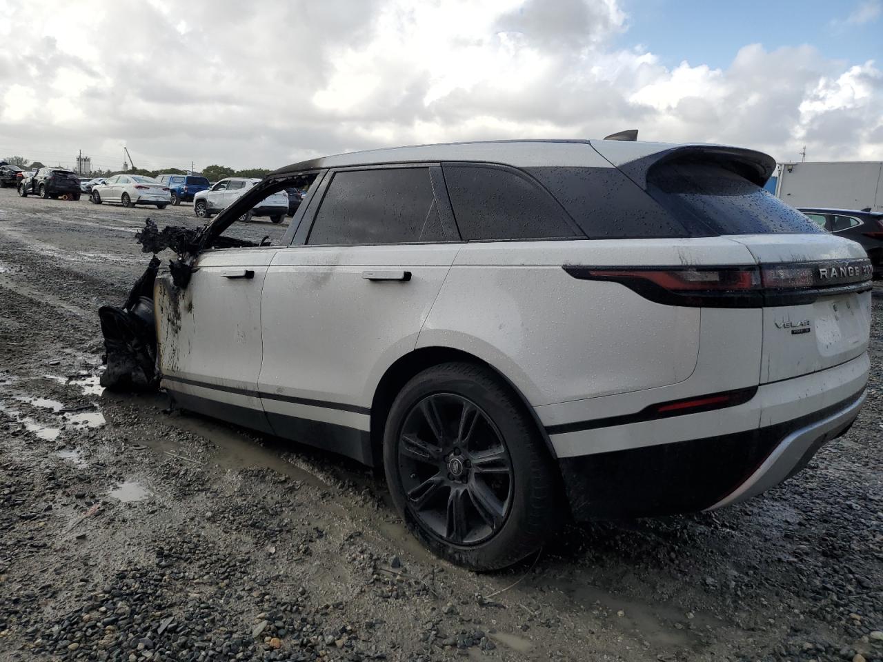 2020 Land Rover Range Rover VIN SALYB2FV6LA261636 Copart auction photo, burn - engine / burn - interior damage thumbnail 2
