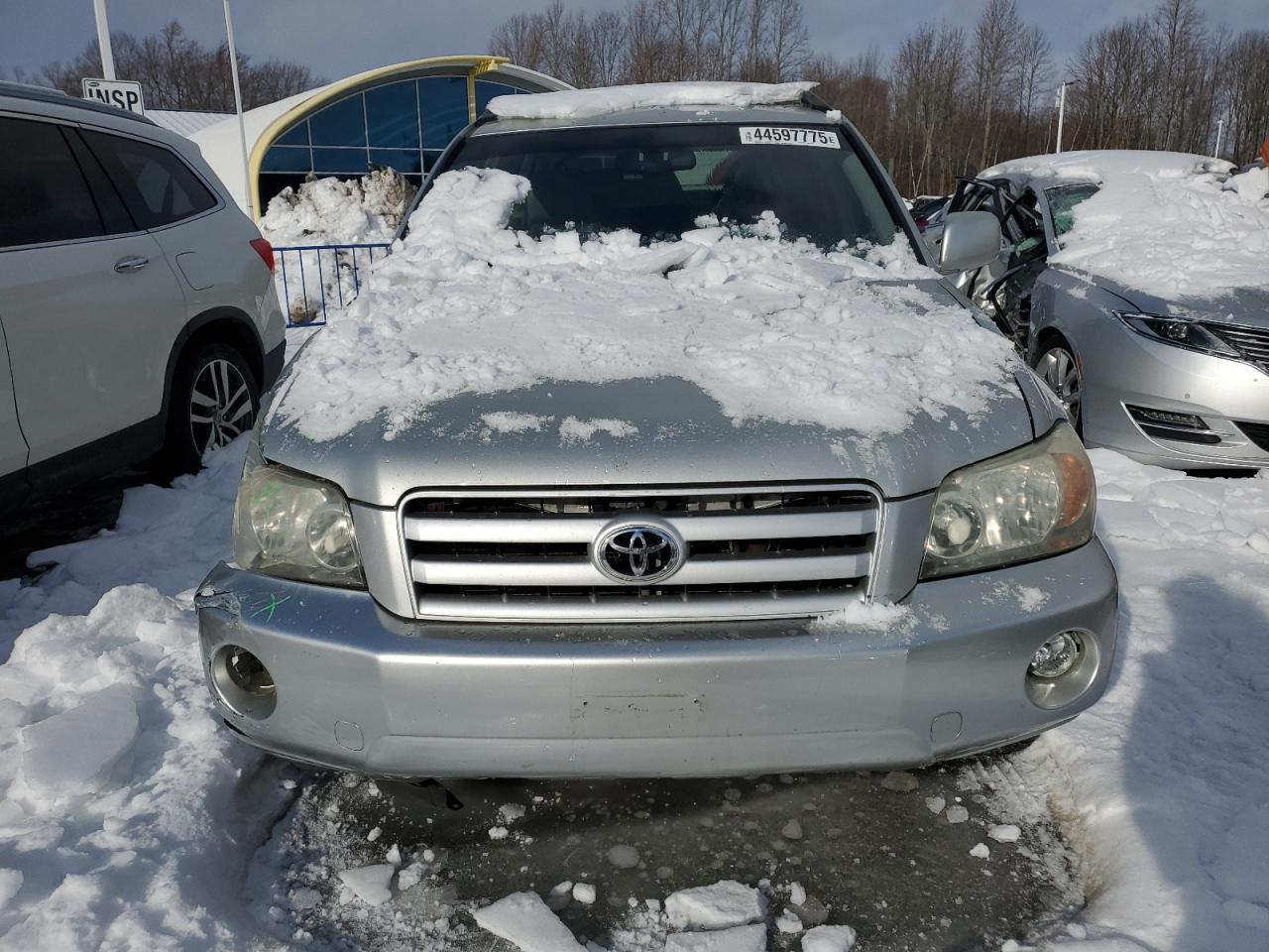 2004 Toyota Highlander VIN JTEEP21A540027331 Copart auction photo, front end / side damage thumbnail 5