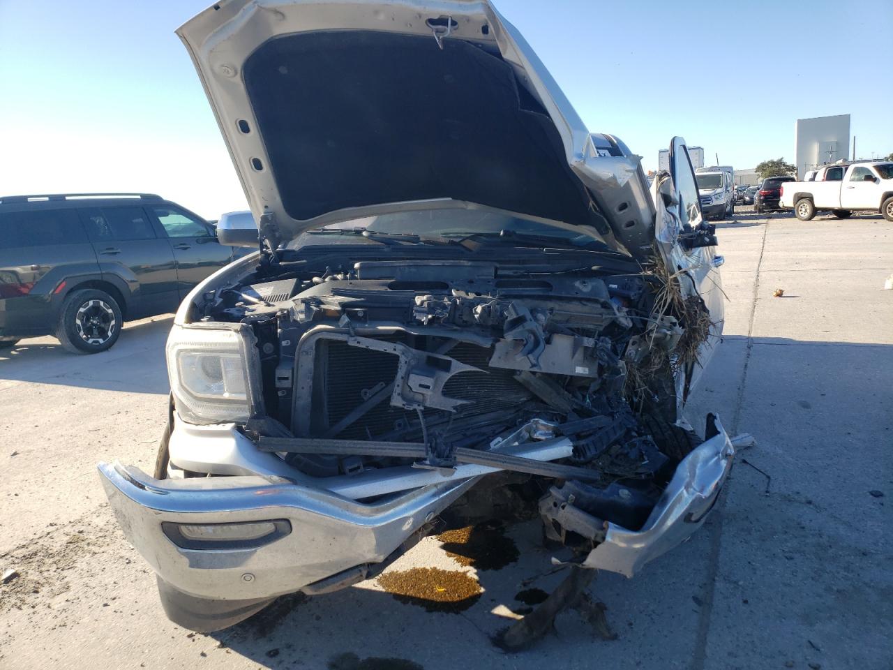 2017 GMC Sierra VIN 3GTP1NEC7HG101801 Copart auction photo, frame damage / all over damage thumbnail 5