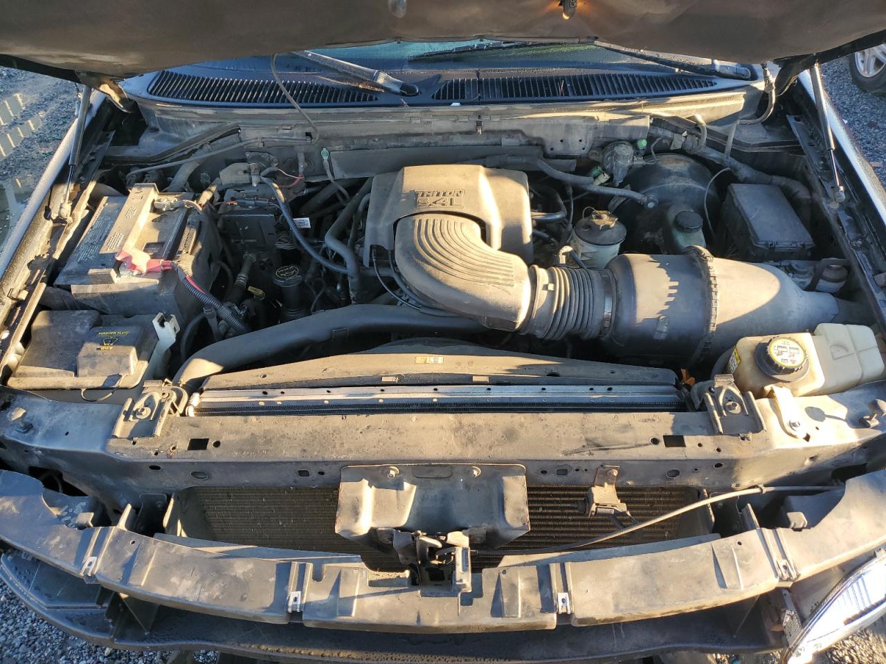 2003 Ford F-150 VIN 1FTRX18L83NB55071 Copart auction photo, front end damage thumbnail 11
