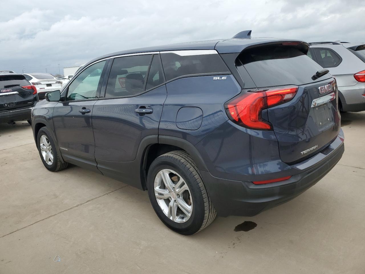 2018 GMC Terrain VIN 3GKALMEV9JL307764 Copart auction photo, minor dent/scratches damage thumbnail 2