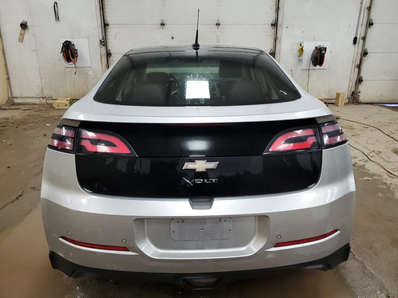 2011 Chevrolet Volt VIN 1G1RD6E43BU101810 Copart auction photo, minor dent/scratches damage thumbnail 6