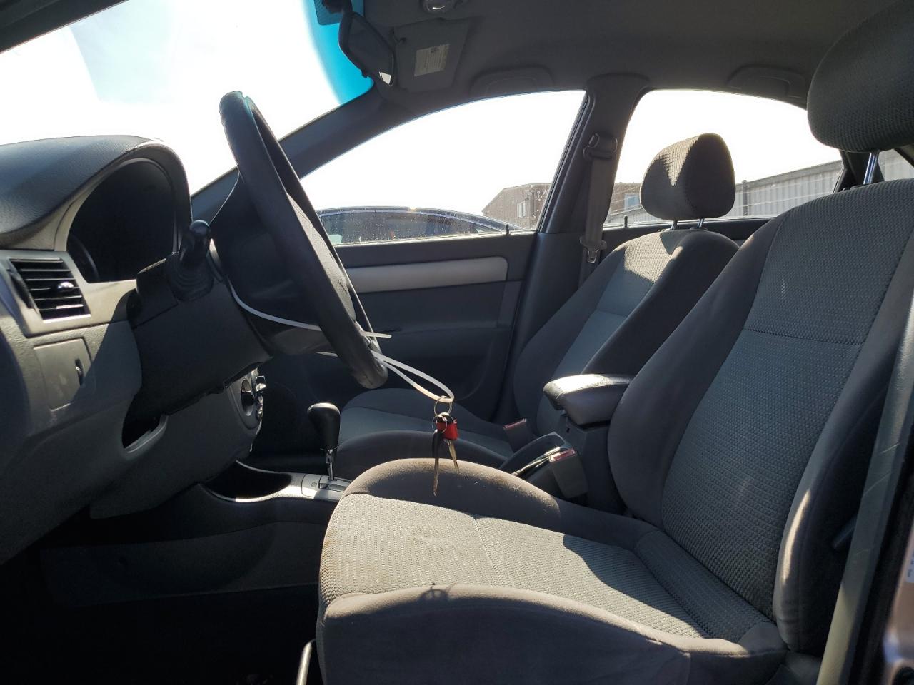 2008 Suzuki Forenza VIN KL5JD56Z88K306719 Copart auction photo, normal wear damage thumbnail 7