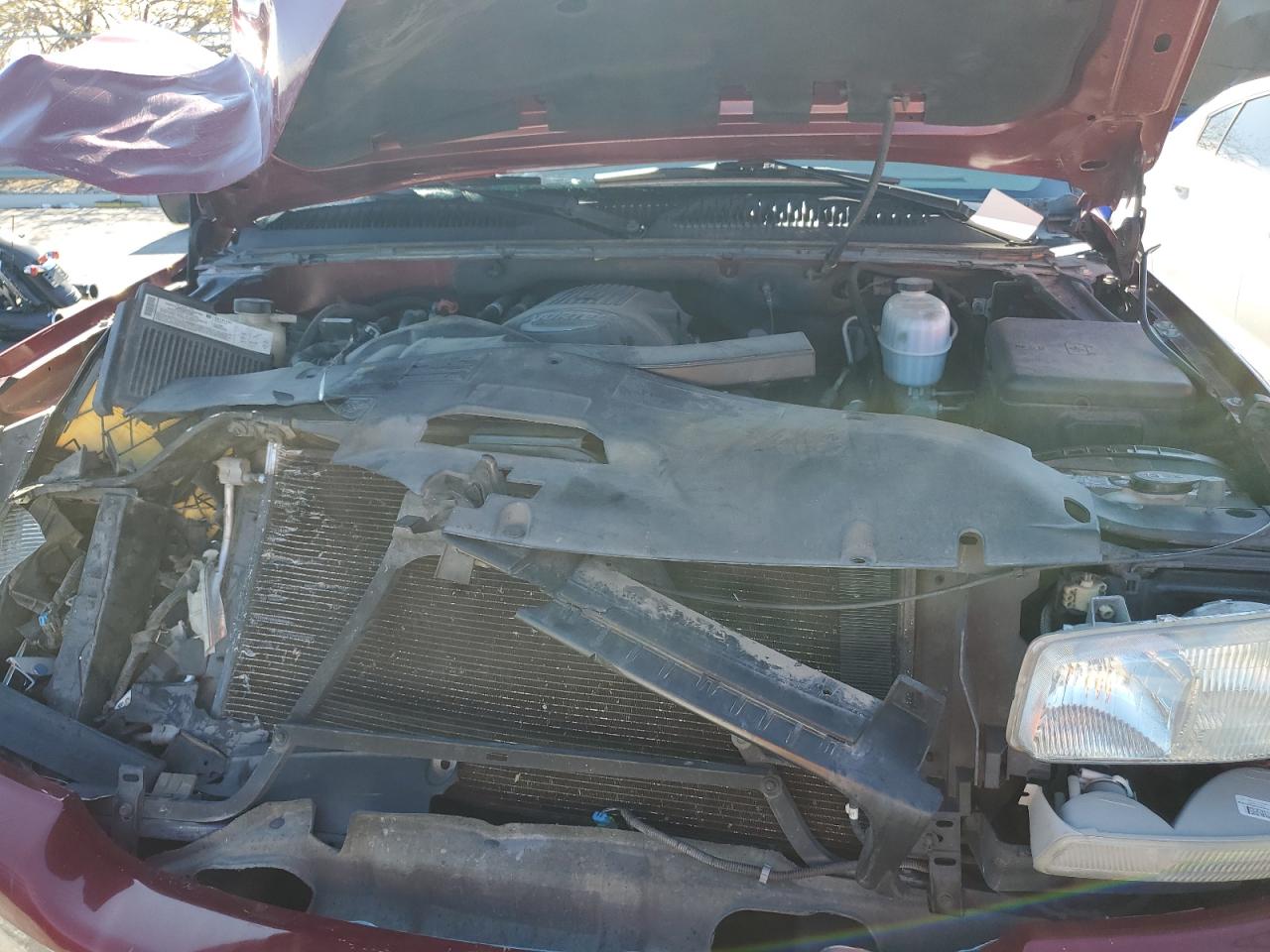 2005 GMC Yukon VIN 1GKFK16Z65J137644 Copart auction photo, front end damage thumbnail 12
