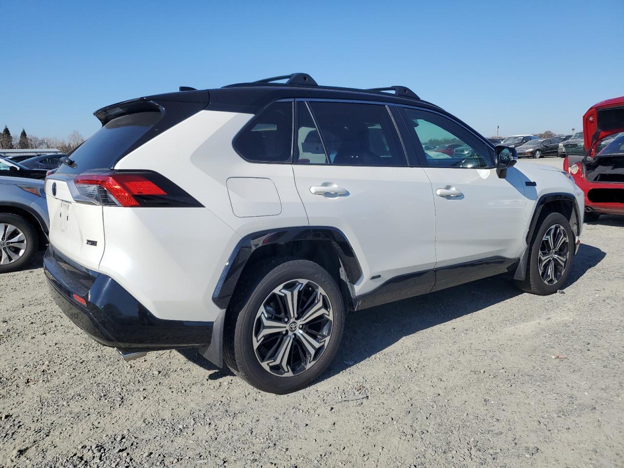 2021 Toyota RAV 4 VIN JTMEB3FVXMD055297 Copart auction photo, mechanical / minor dent/scratches damage thumbnail 3