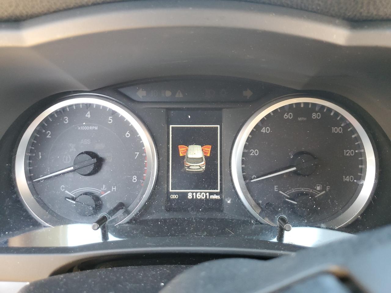 2019 Toyota Highlander VIN 5TDZZRFH2KS327241 Copart auction photo, front end damage thumbnail 9