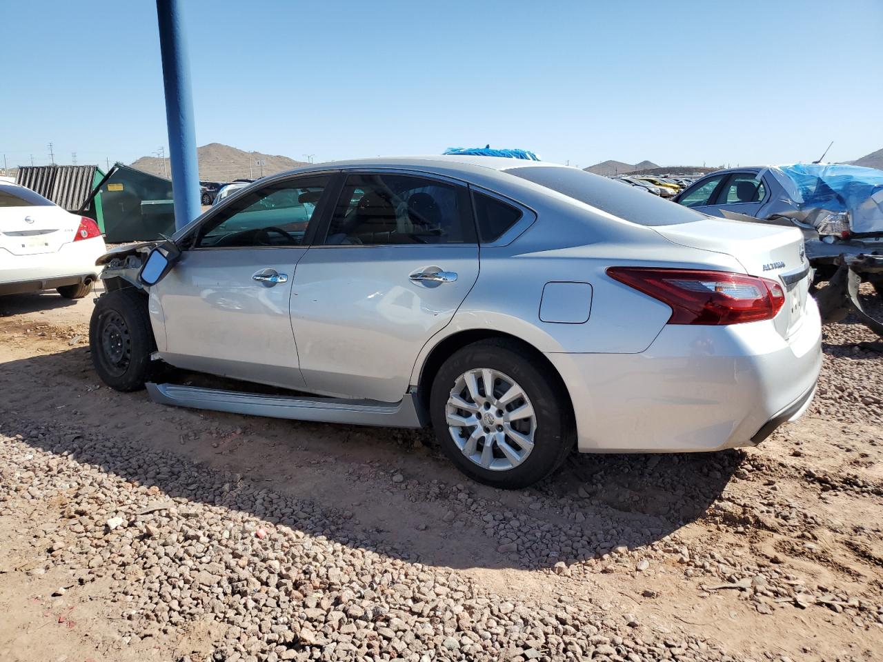2018 Nissan Altima VIN 1N4AL3AP8JC123009 Copart auction photo, front end / side damage thumbnail 2