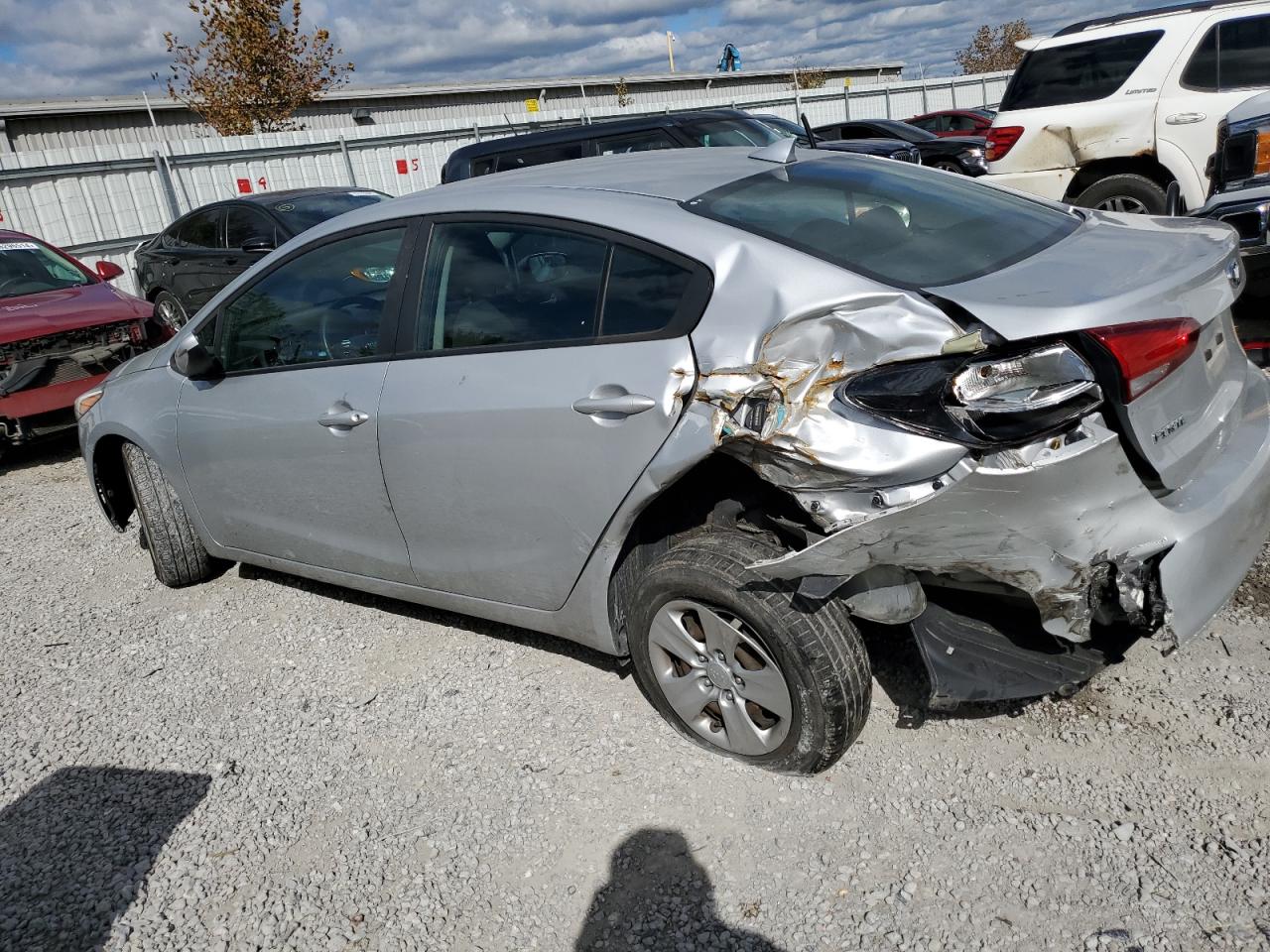 2018 KIA Forte VIN 3KPFK4A7XJE209391 Copart auction photo, rear end damage thumbnail 2