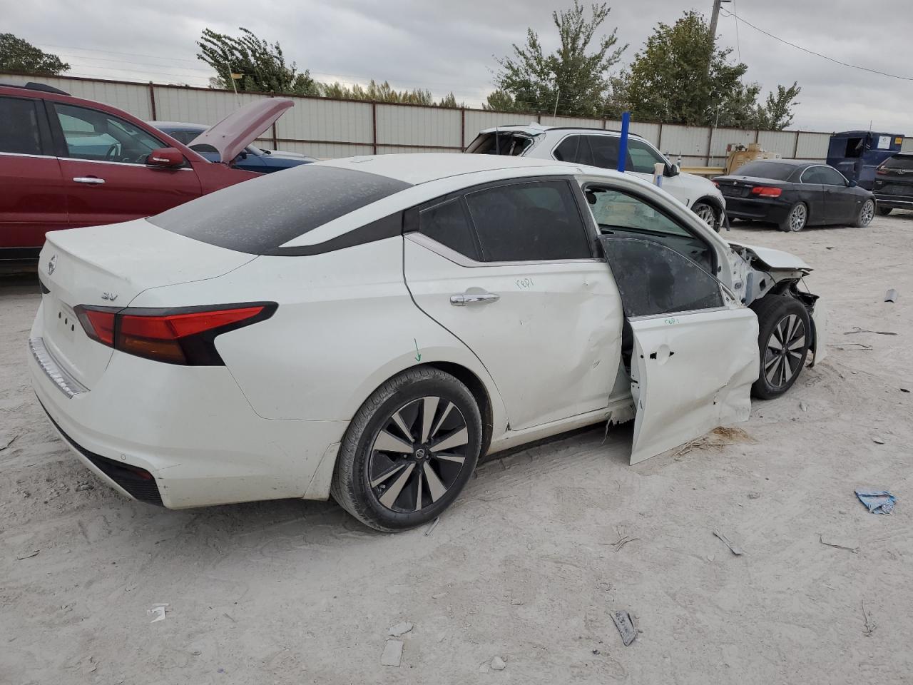 2021 Nissan Altima VIN 1N4BL4DV4MN393075 Copart auction photo, side damage thumbnail 3