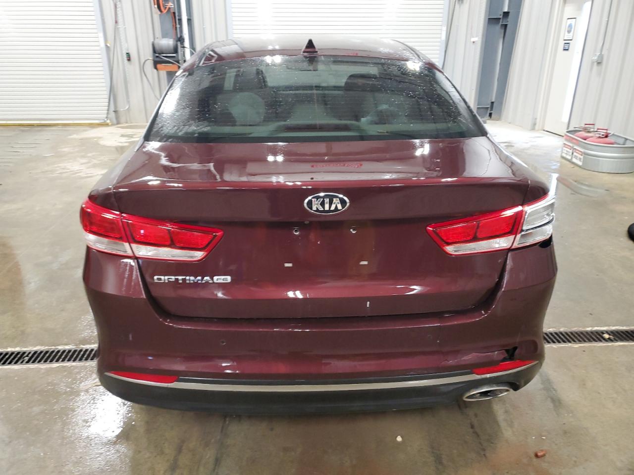 2018 KIA Optima VIN 5XXGT4L33JG226648 Copart auction photo, front end damage thumbnail 6