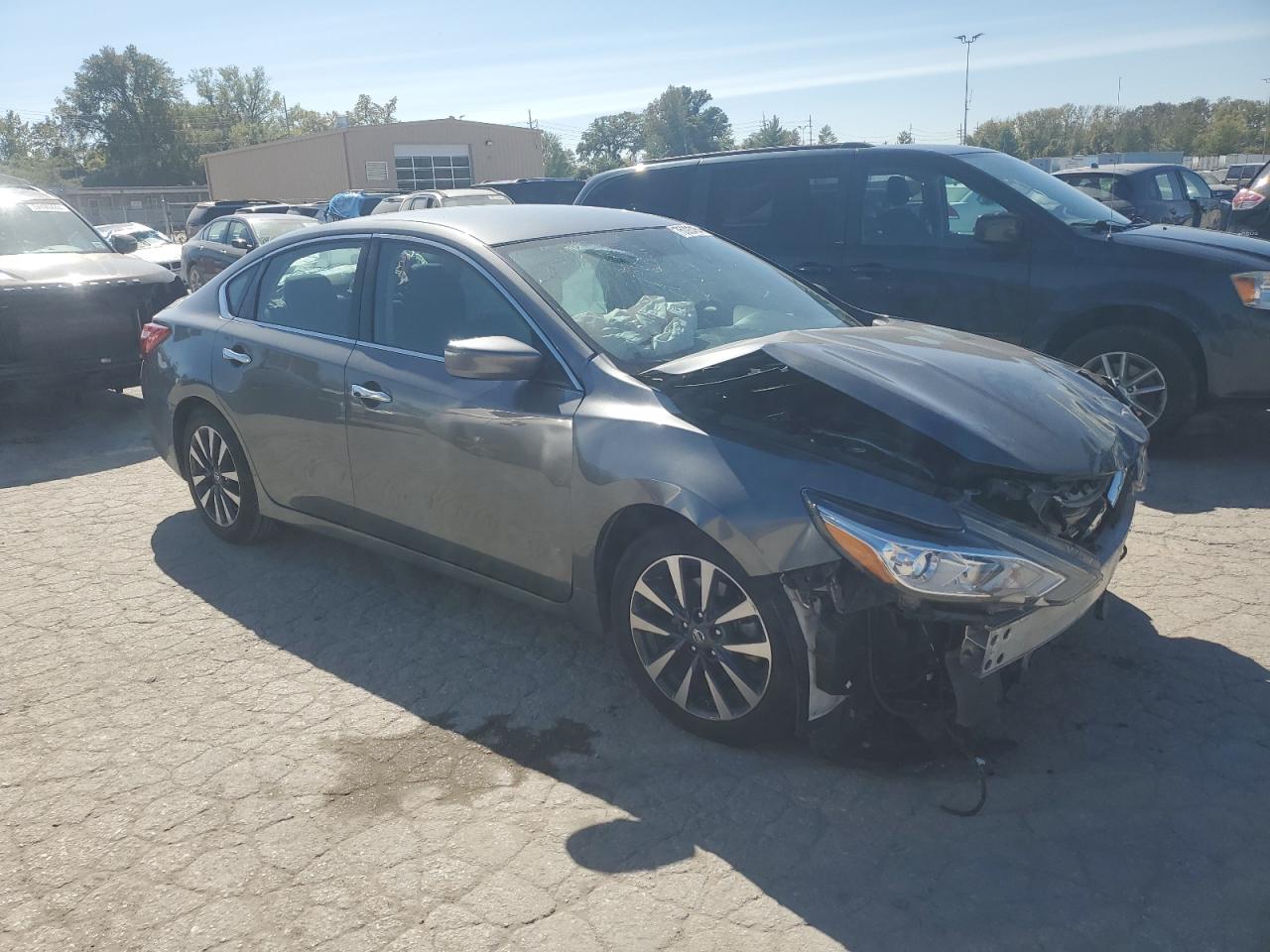 2017 Nissan Altima VIN 1N4AL3AP5HC207721 Copart auction photo, front end / mechanical damage thumbnail 4