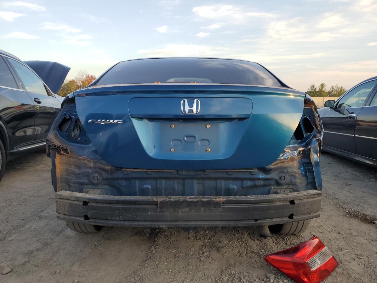 2012 Honda Civic VIN 2HGFB2F87CH533834 Copart auction photo, rear end / minor dent/scratches damage thumbnail 6