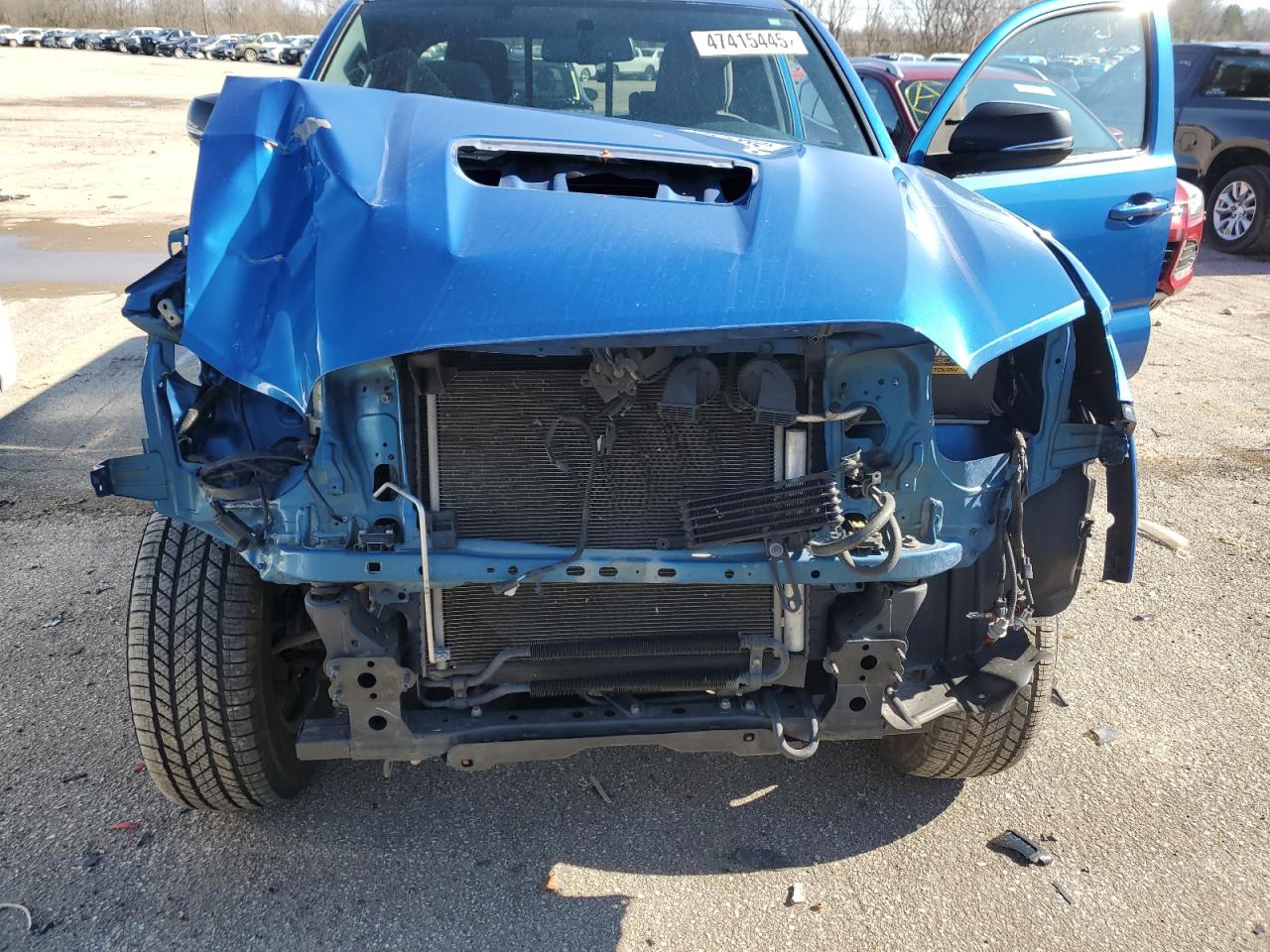 2016 Toyota Tacoma VIN 5TFSZ5ANXGX034146 Copart auction photo, front end / mechanical damage thumbnail 11