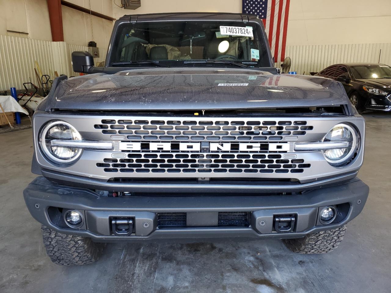 2023 Ford Bronco VIN 1FMEE5DP7PLB64989 Copart auction photo, side / front end damage thumbnail 5