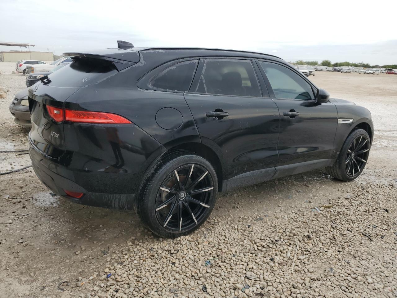 2017 Jaguar F-Pace VIN SADCJ2BN8HA488512 Copart auction photo, minor dent/scratches damage thumbnail 3