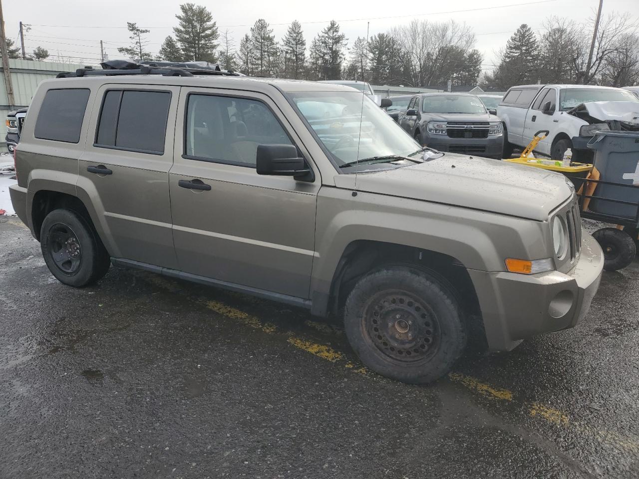 2007 Jeep Liberty (Patriot) VIN 1J8FF28W97D308132 Copart auction photo, rear end / top/roof damage thumbnail 4