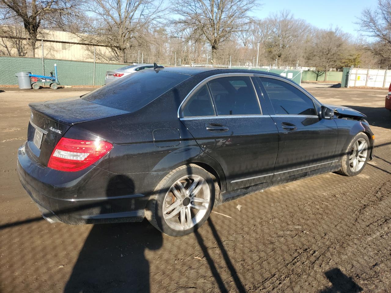 2013 Mercedes-Benz C-klasse VIN WDDGF8AB3DR289717 Copart auction photo, front end / minor dent/scratches damage thumbnail 3