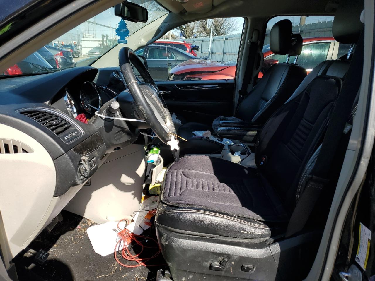 2014 Chrysler Town & Country VIN 2C4RC1BG8ER426188 Copart auction photo, front end / side damage thumbnail 7