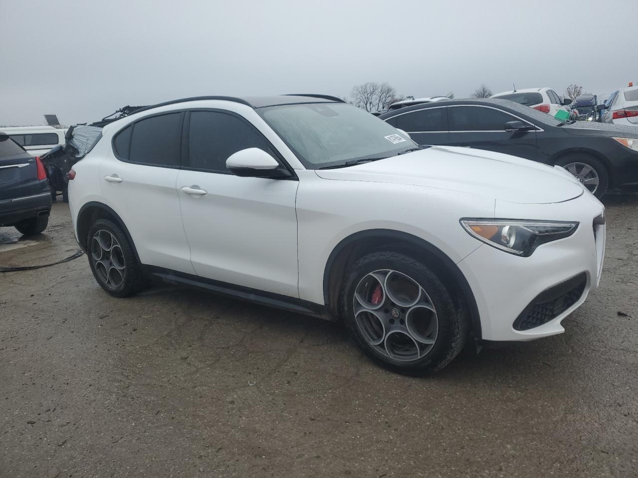 2018 Alfa Romeo Stelvio VIN ZASFAKPN5J7B93749 Copart auction photo, front end / minor dent/scratches damage thumbnail 4
