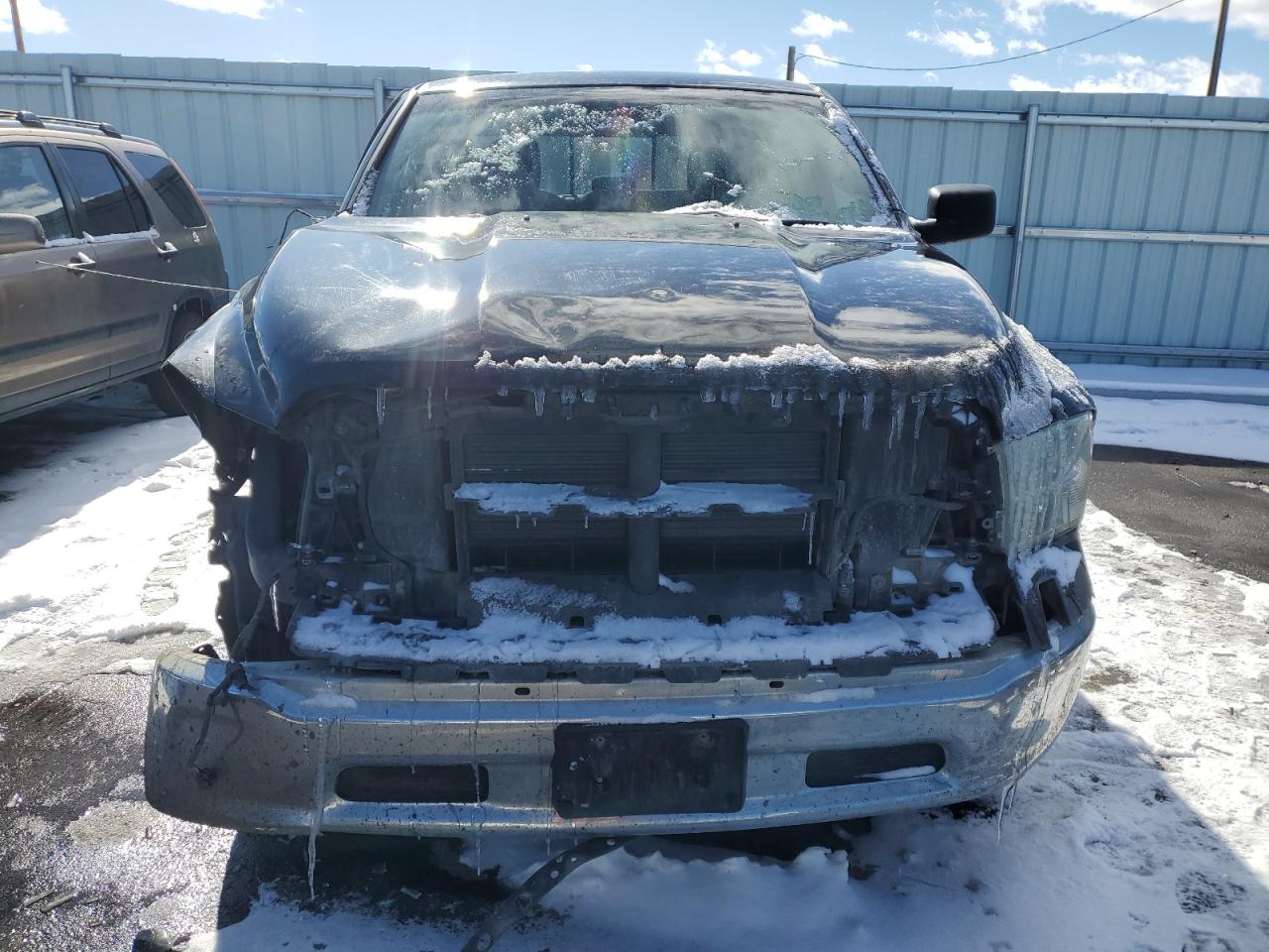 2018 RAM 1500 VIN 1C6RR7GG2JS120453 Copart auction photo, front end / side damage thumbnail 5
