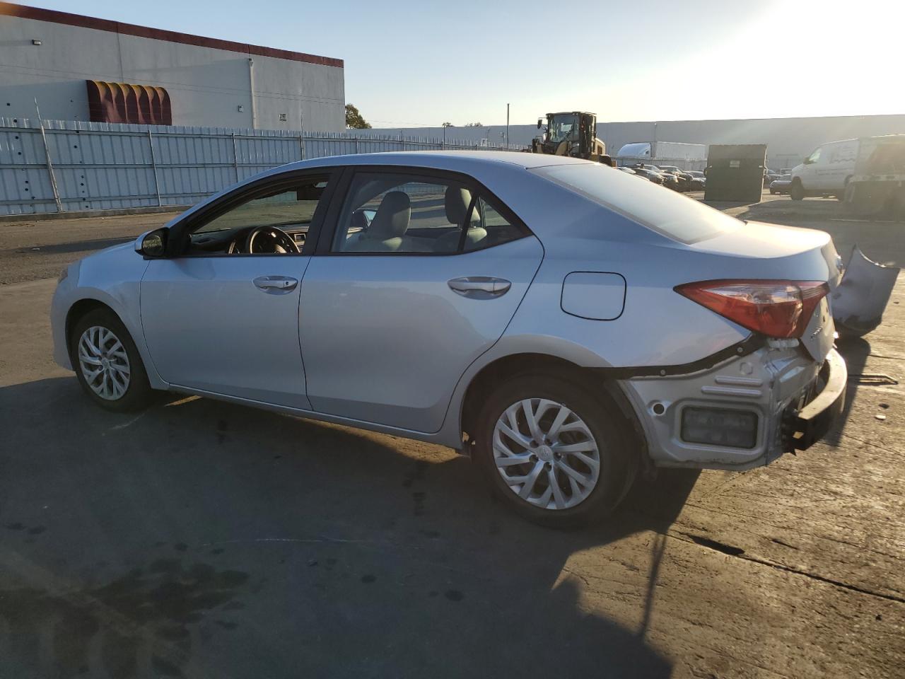 2018 Toyota Corolla VIN 2T1BURHE8JC983938 Copart auction photo, rear end damage thumbnail 2