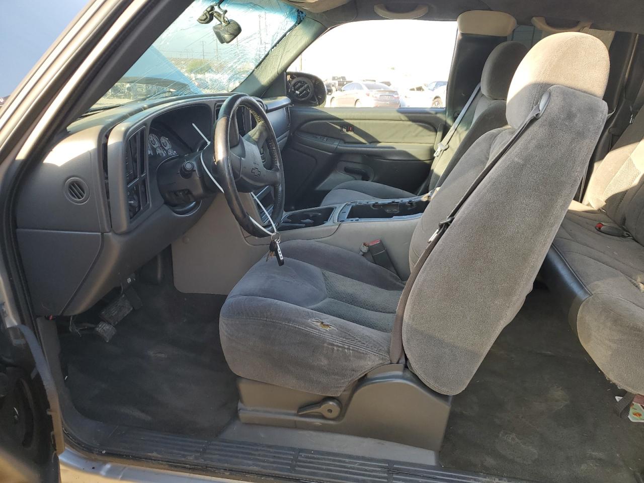2006 Chevrolet Silverado VIN 2GCEC19N161261264 Copart auction photo, all over damage thumbnail 7