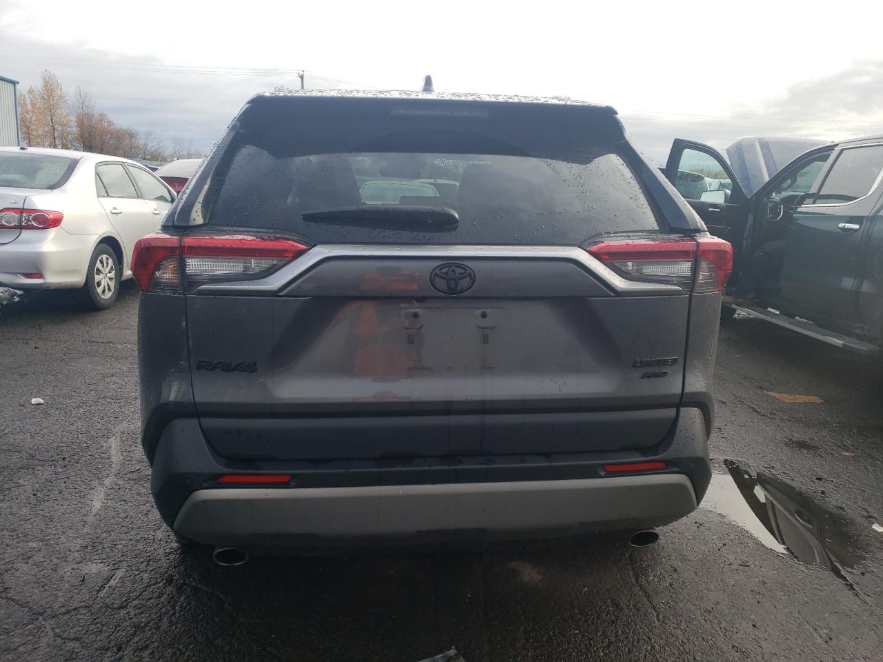 2022 Toyota RAV 4 VIN 2T3N1RFV8NW328618 Copart auction photo, undercarriage / front end damage thumbnail 6