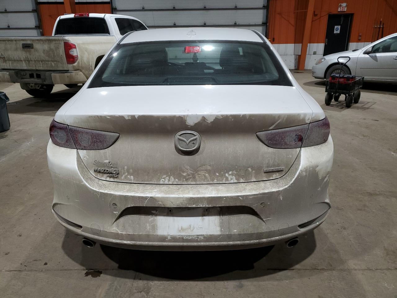 2019 Mazda 3 VIN JM1BPBDMXK1116395 Copart auction photo, undercarriage / minor dent/scratches damage thumbnail 6