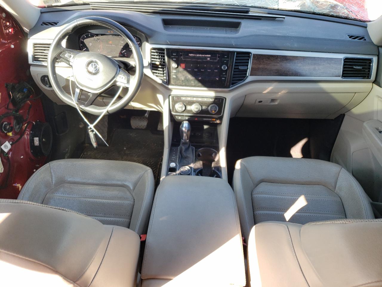 2018 Volkswagen Atlas VIN 1V2NR2CA0JC575855 Copart auction photo, rear end / front end damage thumbnail 8