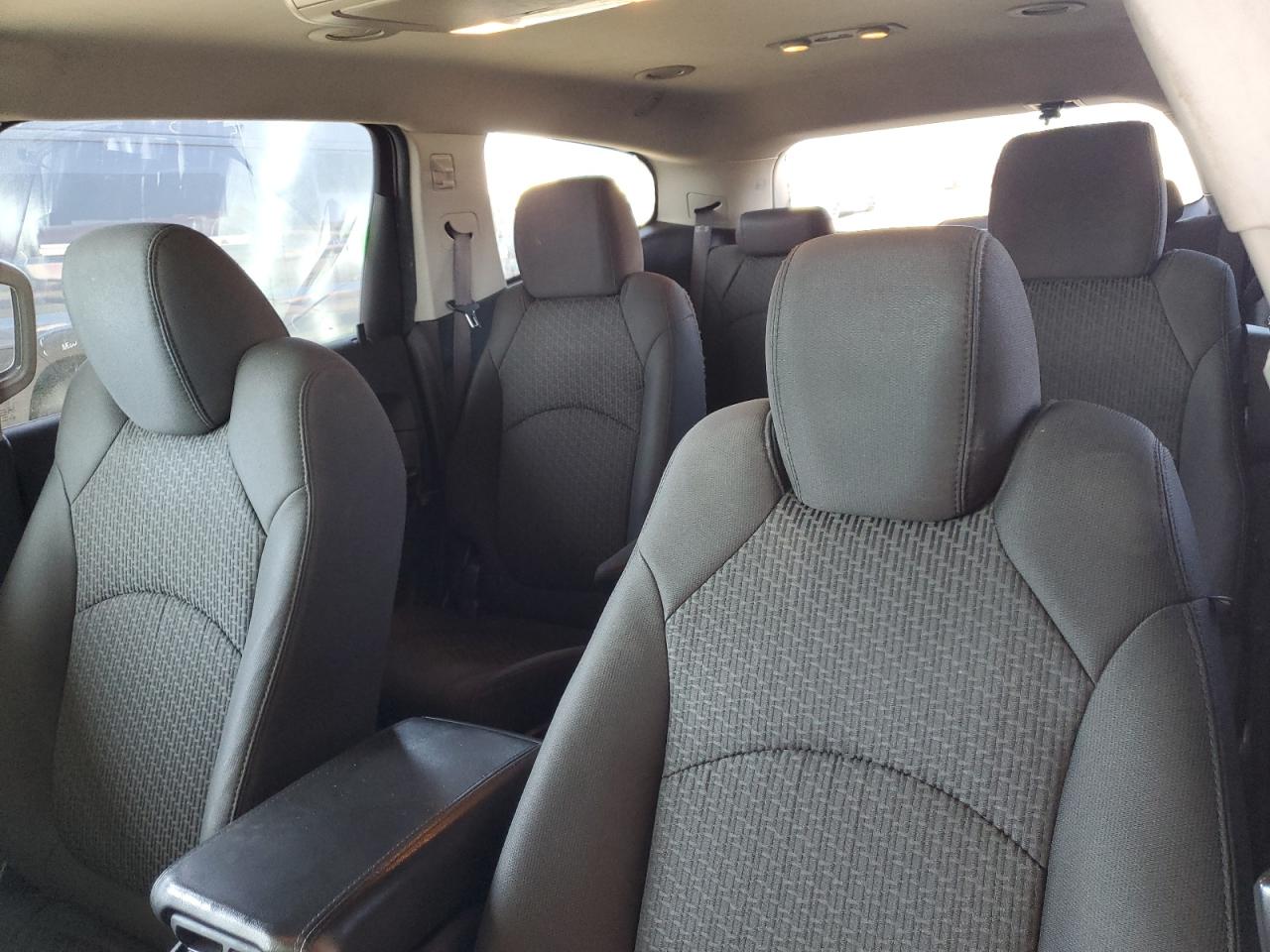 2011 Chevrolet Traverse VIN 1GNKRGED8BJ105991 Copart auction photo, vandalism damage thumbnail 10