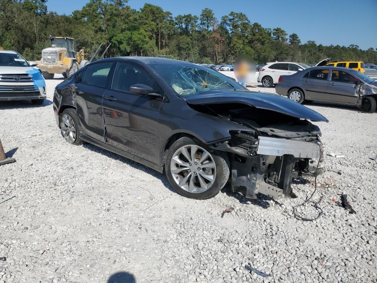 2015 Chrysler 200 VIN 1C3CCCBB3FN696681 Copart auction photo, side / front end damage thumbnail 4