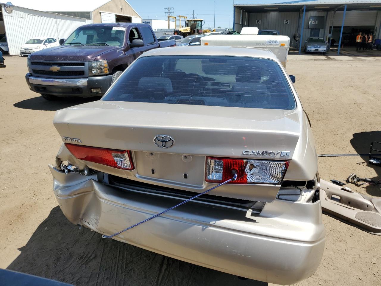 2000 Toyota Camry VIN JT2BG22K0Y0441209 Copart auction photo, rear end damage thumbnail 6