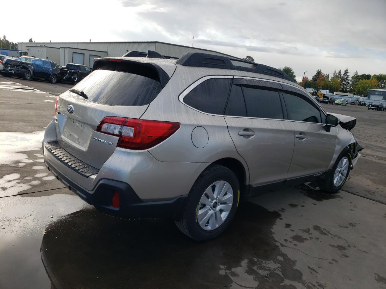 2019 Subaru Outback VIN 4S4BSAHC3K3201380 Copart auction photo, front end damage thumbnail 3