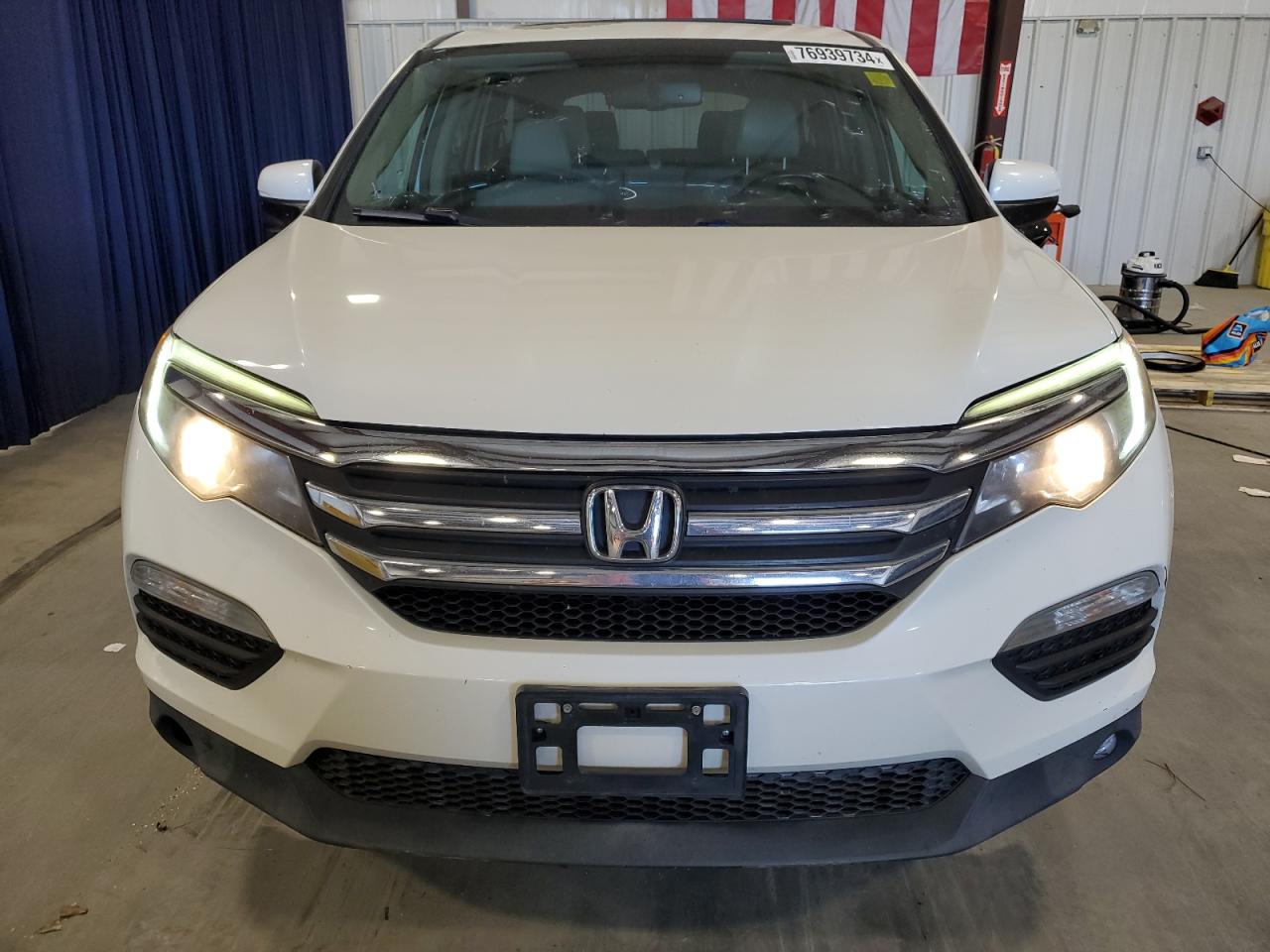 2017 Honda Pilot VIN 5FNYF5H7XHB009981 Copart auction photo, normal wear damage thumbnail 5