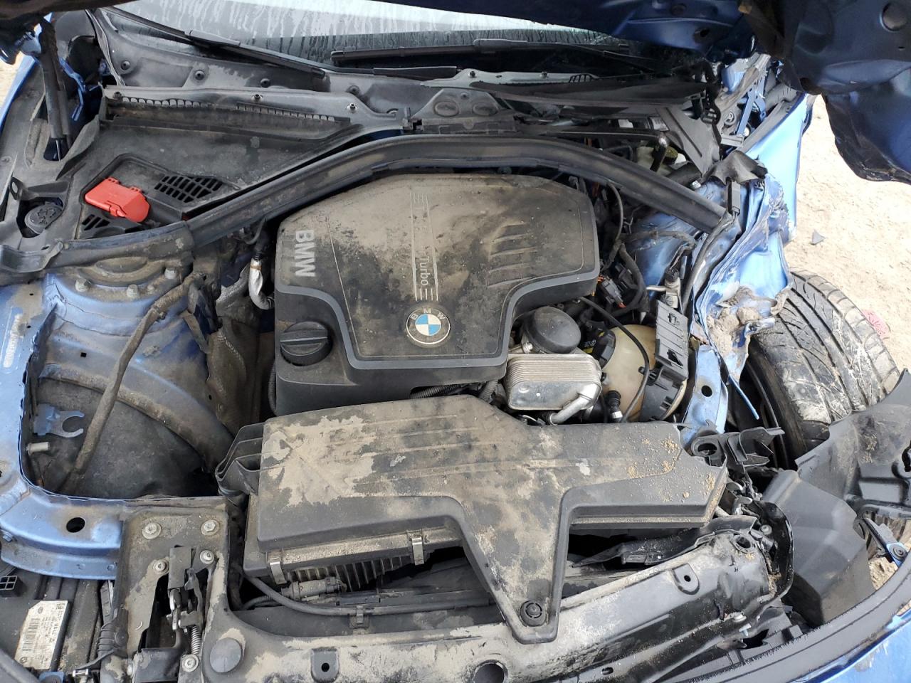 2016 BMW 3er VIN WBA8E3G50GNT75923 Copart auction photo, front end / side damage thumbnail 11