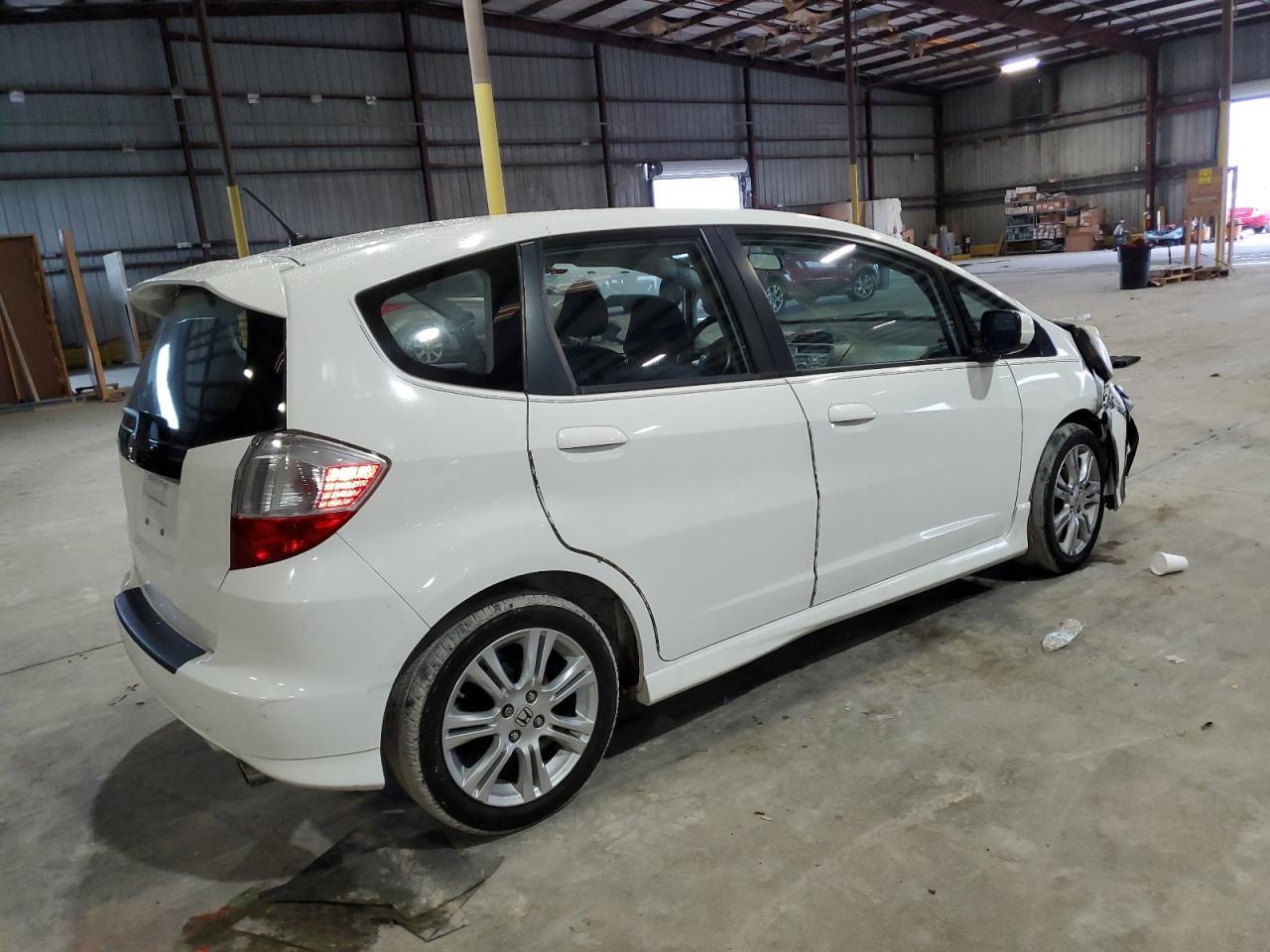 2010 Honda Fit VIN JHMGE8H41AS026214 Copart auction photo, front end damage thumbnail 3