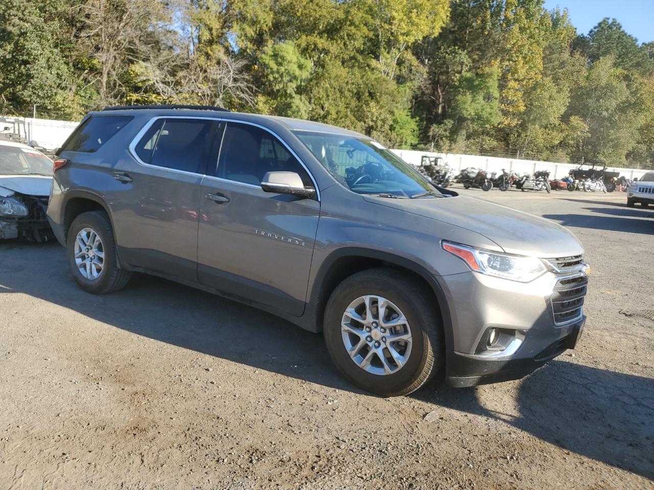 2019 Chevrolet Traverse VIN 1GNERGKW7KJ149192 Copart auction photo, rear end / minor dent/scratches damage thumbnail 4