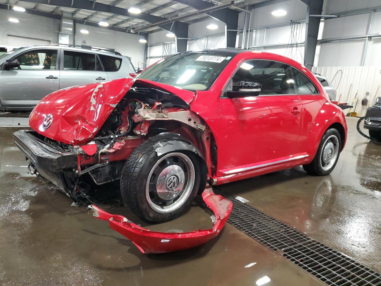 2013 Volkswagen Beetle VIN 3VWJP7AT1DM692139